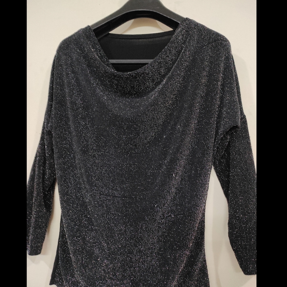 BLACK SHIMMER TOP - Picture 2 of 7